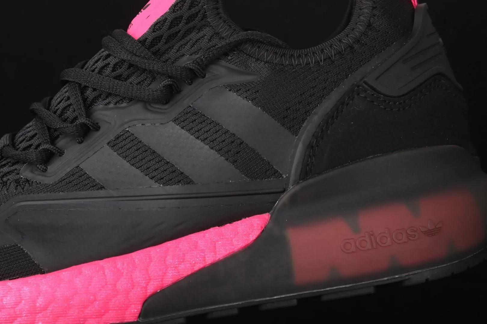adidasWMNS ZX 2K Boost - Core Black/Shock Pink