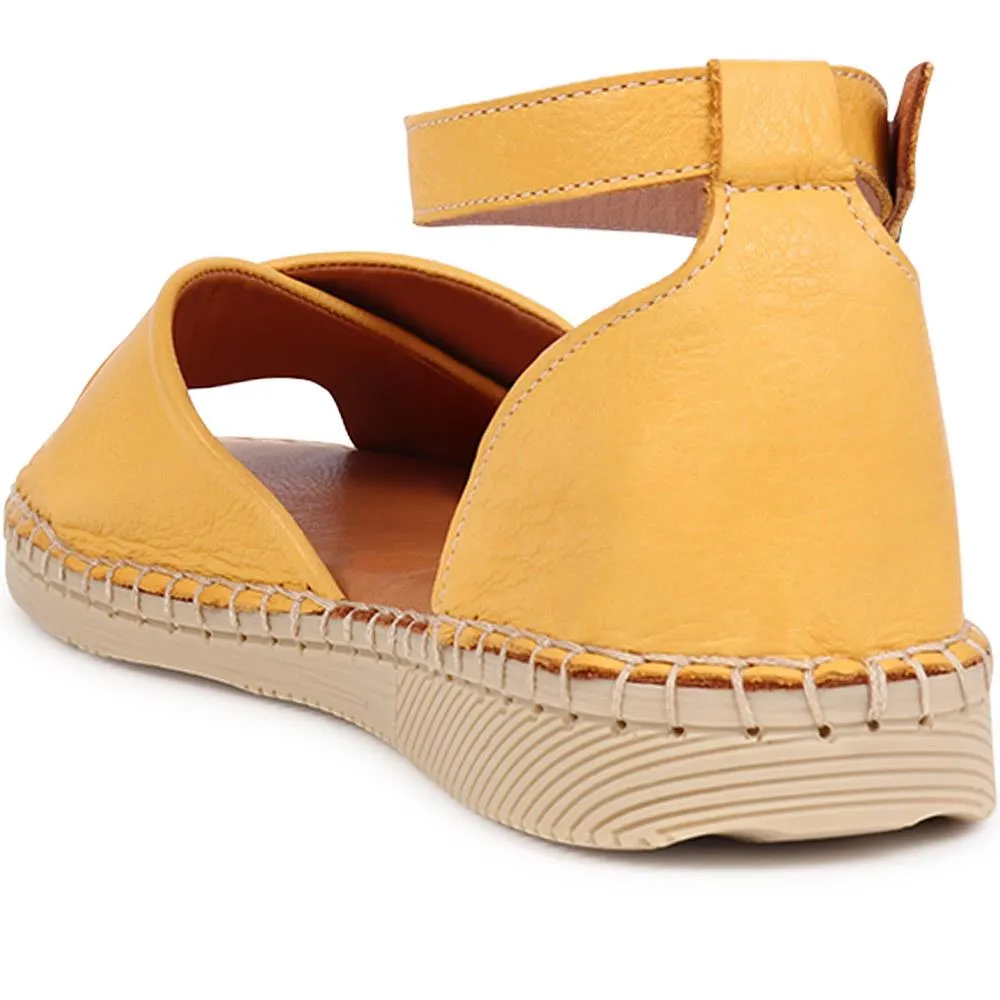 Flat Leather Sandals  - VITAS39003 / 325 534
