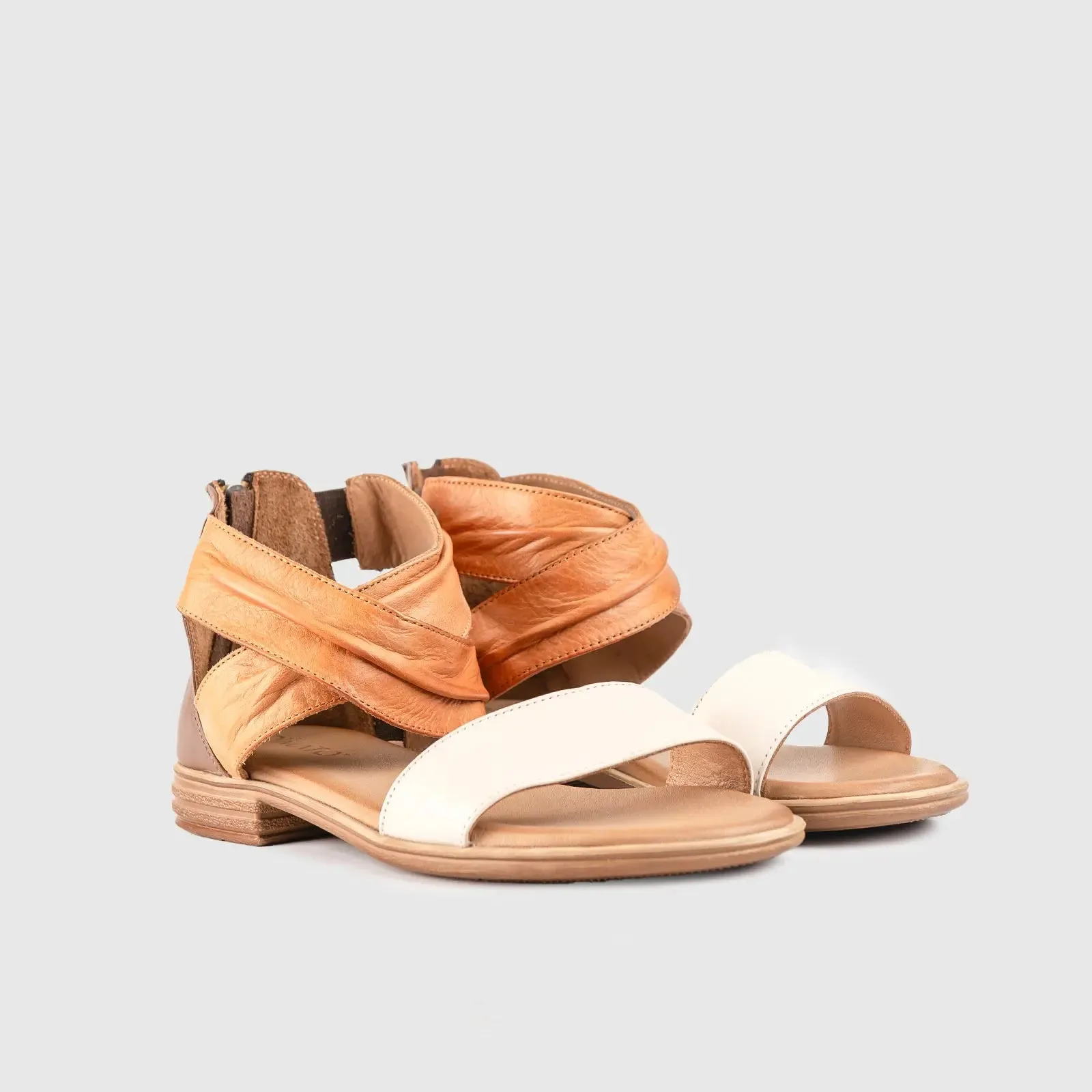Leather Flat Comfort Sandals Beige 8548