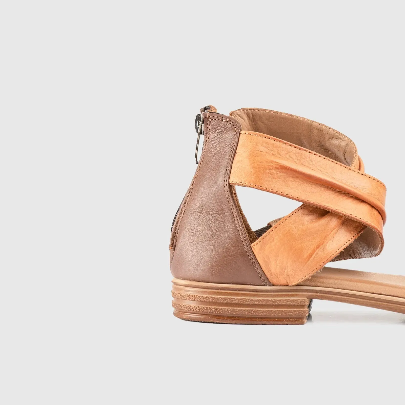 Leather Flat Comfort Sandals Beige 8548
