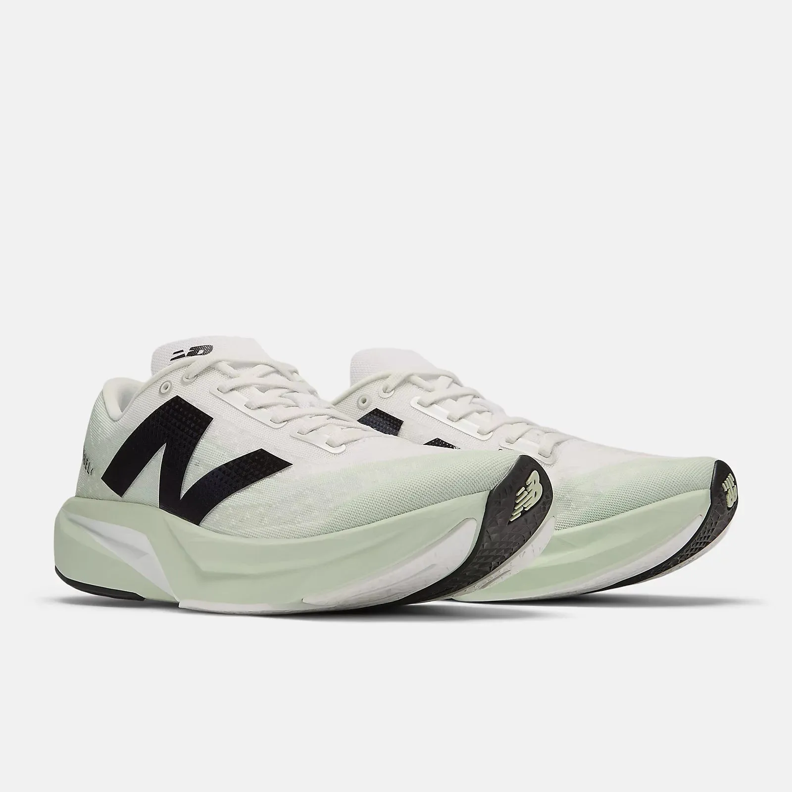 New Balance - Men's FuelCell Rebel v4