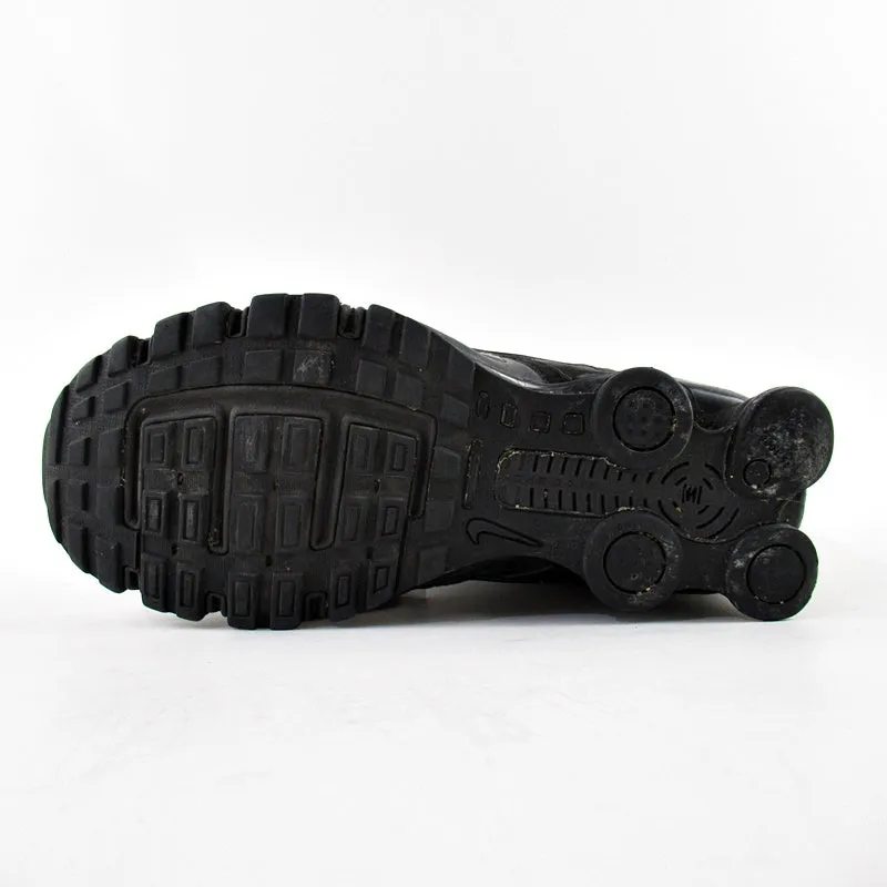NIKE Shock